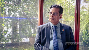 বড় বাজেট বাস্তবায়নে অর্থনীতি যেন ‘ঋণ ফাঁদে’ না পড়ে: মোস্তাফিজুর রহমান