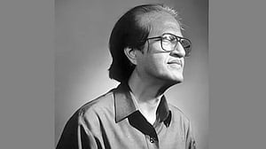 সব্যসাচী শিল্পী মুস্তাফা মনোয়ারের চিরপ্রস্থান