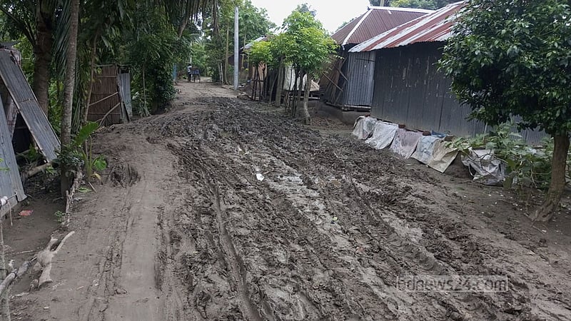 নড়াইলের ৬০ ভাগই কাঁচা রাস্তা, ভোগান্তি চরমে