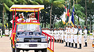 নৌবাহিনীতে কমিশন পেলেন ৬১ নবীন কর্মকর্তা