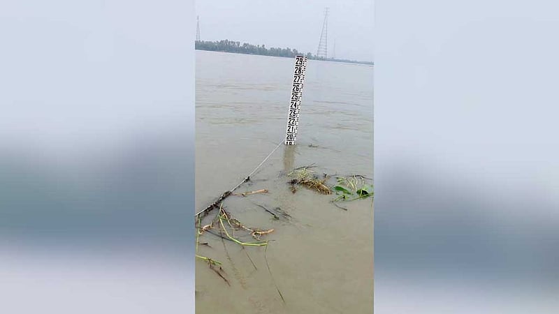 বিপৎসীমার উপরে তিস্তা নদীর পানি
