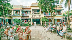 মর্যাদাপূর্ণ বার্ধক্য: অনুগ্রহ নয়, অধিকার