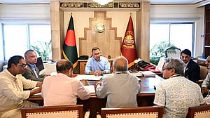 দেশি প্রযুক্তিতে বিদ্যুচ্চালিত অ্যাম্বুলেন্স তৈরি করবে সরকার