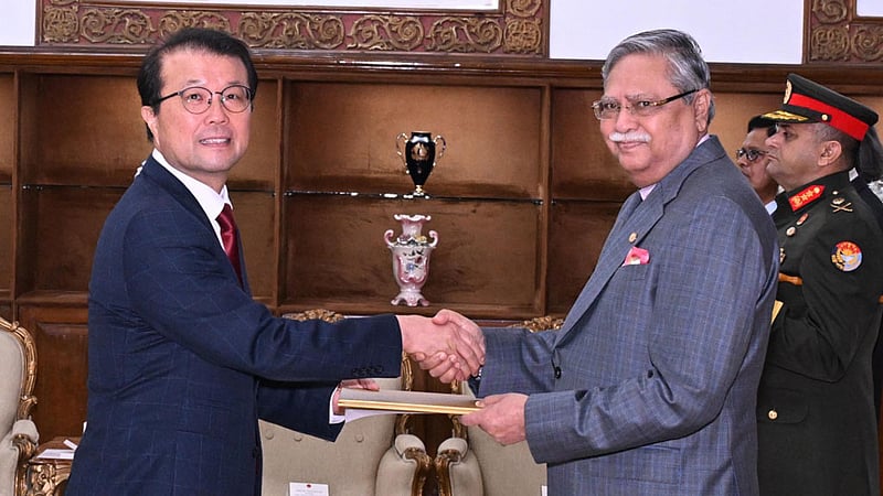 দক্ষিণ কোরিয়াকে বাণিজ্য ও বিনিয়োগ বাড়াতে ও মরোক্কোকে শ্রমশক্তি নিতে আহ্বান রাষ্ট্রপতির