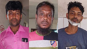 দৌলতদিয়ায় বাসডুবি: বাস চালক, সুপারভাইজার ও সহকারী গ্রেপ্তার