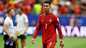 মেসির রেকর্ড স্পর্শ করার ম‍্যাচে বিবর্ণ রোনালদো
