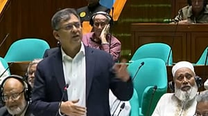 ইসলামী ব্যাংক ‘ইসলাম নয়’: সংসদে স্বরাষ্ট্রমন্ত্রী