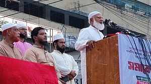 আওয়ামী লীগের বিচার নিশ্চিত করুন, না হয় ‘রাস্তা খুঁজুন’: সরকারকে বিরোধীদলীয় নেতার হুঁশিয়ারি