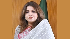 ১৭ বছর ধরে ‘নির্যাতিত কর্মীদের’ জন্যও বরাদ্দ চান শামা