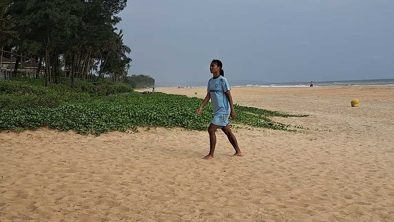 মা হারানোর শোক নিয়ে অনুশীলনে শিউলি