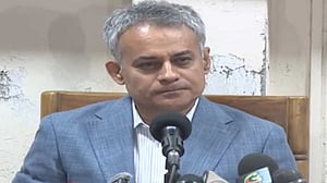 পদ্মা রেলসেতুর পিলারের নিচের মাটি ‘আগেই সরানো’ দরকার ছিল: সেতুমন্ত্রী
