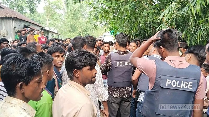 সুনামগঞ্জে ধর্ম অবমাননার অভিযোগে যুবকের বাড়িতে হামলা-ভাঙচুর