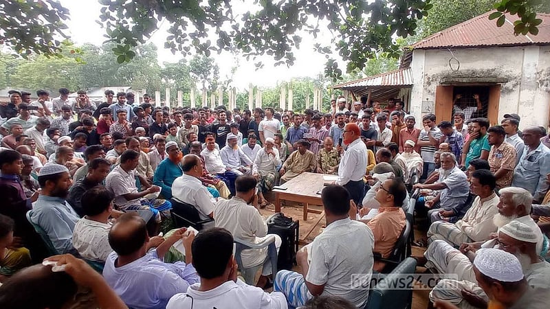 টাঙ্গাইলে শ্রেণিকক্ষে শিক্ষিকাকে থাপ্পড়-ঘুষি, শিক্ষার্থীকে ‘টিসি’