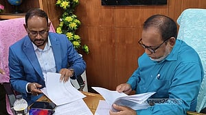 টাঙ্গাইল মেডিকেল কলেজ হাসপাতালে অনিয়ম-অব্যবস্থাপনায় ক্ষুব্ধ প্রতিমন্ত্রী