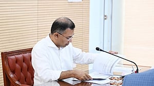 ঢাকার সড়কে এআই: কাজ দ্রুত শেষ করতে প্রধানমন্ত্রীর নির্দেশ