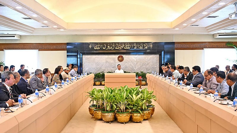 বন্ধ কারখানা চালুতে বিনিয়োগে সহায়তার আশ্বাস প্রধানমন্ত্রীর