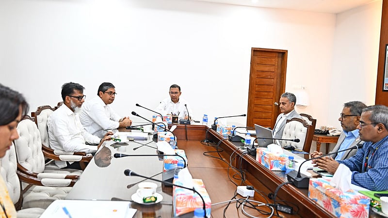 পঞ্চগড় থেকে কক্সবাজার পর্যন্ত মিটারগেজ রেললাইন ব্রডগেজ হবে