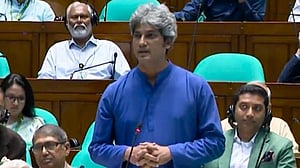 রাজস্বের নীতি নির্ধারণকে ‘পুরোপুরি আমলামুক্ত’ করা হবে: সংসদে প্রতিমন্ত্রী সাকি