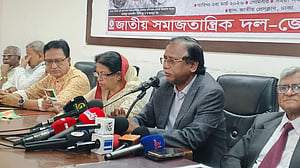 ‘কঠোর সমালোচনা’ না করে সরকারকে সময় দেওয়া উচিত: ডিএসসিসি প্রশাসক