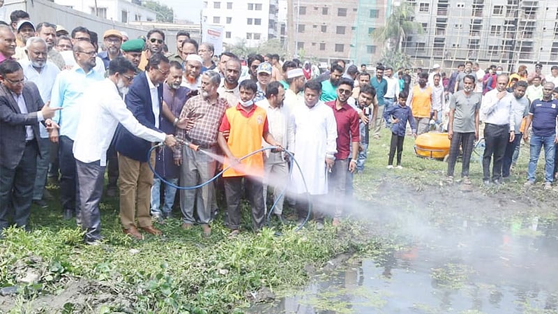 মশা মারতে ঢাকা দক্ষিণ সিটির মাসব্যাপী কর্মসূচি
