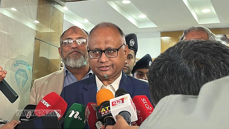 পদত্যাগের পর যা বলে গেল দুদকের মোমেন কমিশন