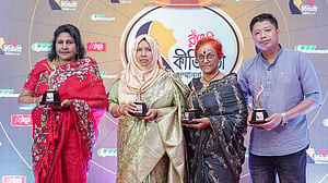 অদম্য চার নারী পেলেন ‘রাঁধুনী কীর্তিমতী সম্মাননা’