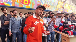 বিসিবির কাছ থেকে সম্মান না পেলে আর ক্রিকেট খেলবেন না এনামুল