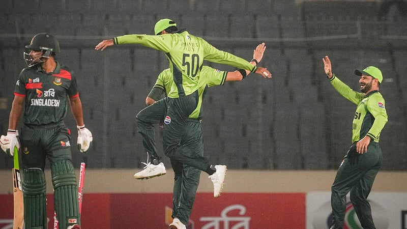 এবার পাকিস্তানের কাছে পাত্তা পেল না বাংলাদেশ