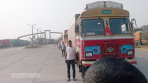 বেনাপোল দিয়ে দেশে এসেছে ৫ হাজার টন চাল