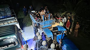 ভাসানচর থেকে পালিয়ে আসা ৩৭ রোহিঙ্গা সন্দ্বীপে আটক