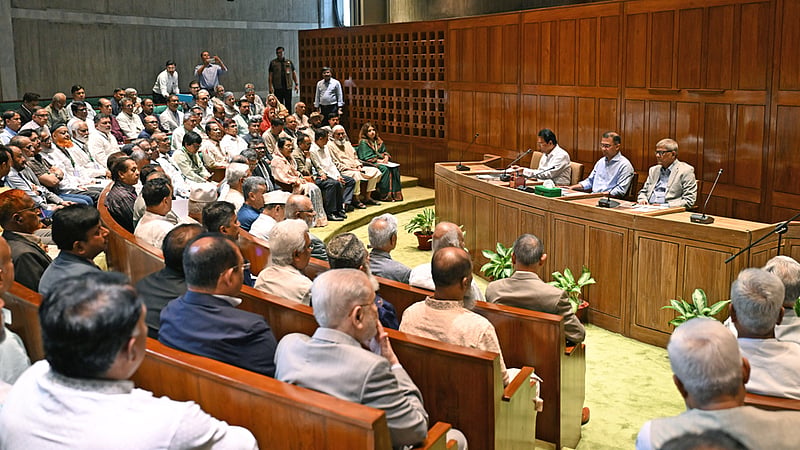 সরকারি দলের সংসদীয় বৈঠক: ‘জবাবদিহি করতে হবে’ মন্ত্রীদের, আলোচনায় জ্বালানি পরিস্থিতি