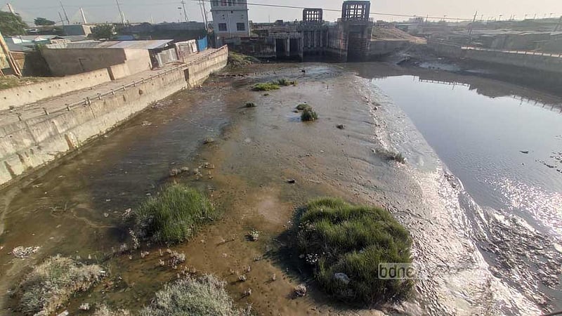 চট্টগ্রামে জলাবদ্ধতা নিরসন প্রকল্প শেষের পথে, বর্জ্য ব্যবস্থাপনার কী হবে?
