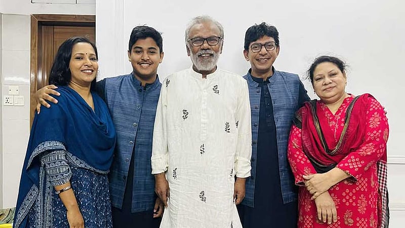 বাবুকে দেখে আসাই সবচেয়ে ভালো লাগার মুহূর্ত ছিল চঞ্চলের কাছে