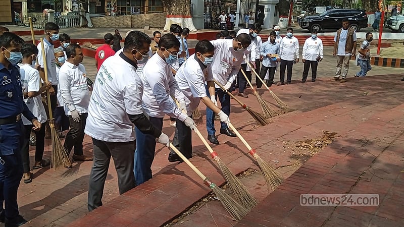 চট্টগ্রামে ডেঙ্গু মোকাবেলায় পরিচ্ছন্নতা কার্যক্রম শুরু