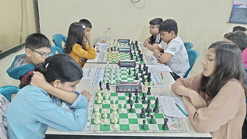 শিক্ষাক্রমে যুক্ত হচ্ছে ফুটবল, ক্রিকেটসহ সাত খেলা
