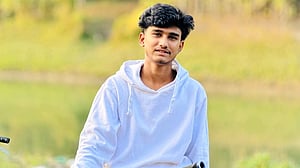 ঈদের দিনে মোটরসাইকেল দুর্ঘটনায় প্রাণ গেল তরুণের