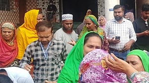 আলমডাঙ্গায় ফুয়েল কার্ড নিতে গিয়ে অসুস্থ হয়ে এনজিও কর্মীর মৃত্যু