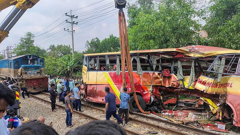 ঈদযাত্রায় রক্তভেজা মানচিত্র