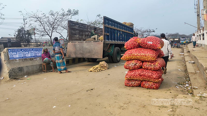উচ্ছেদেও মহাসড়ক থেকে সরে না নিমসার বাজার