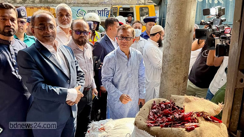 পাইকারি ও খুচরা দামে ‘অযৌক্তিক’ ব্যবধান কেন? অনুসন্ধানে কমিটি হবে: বাণিজ্যমন্ত্রী