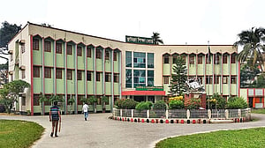 ফল বিপর্যয়: কুমিল্লার ১৩ কলেজের পাঠদান সাময়িক স্থগিত