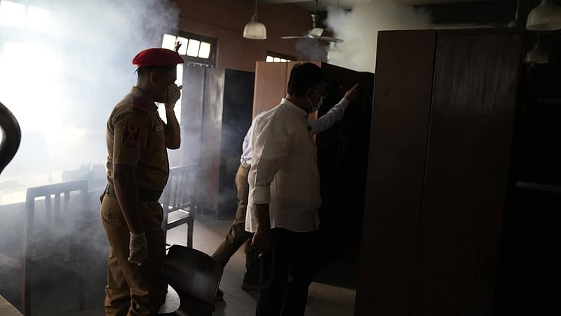 দীর্ঘ ছুটি শেষে রোববার খুলছে স্কুল-কলেজ
