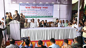 যানজট বাধালে ‘কঠোর ব্যবস্থা’: সরওয়ার
