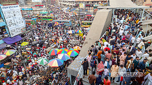 ঈদের ব্যস্ততা নিউ মার্কেটে