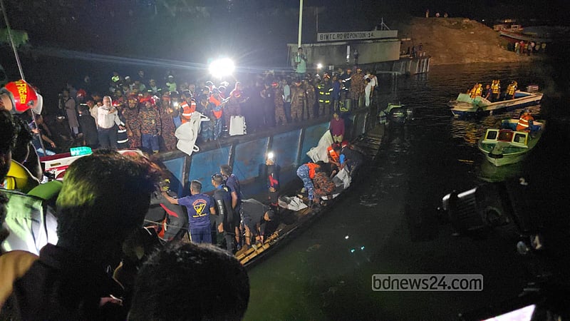 দৌলতদিয়ায় বাস তোলার সঙ্গে সঙ্গে লাশও বাড়ছে, নিহত বেড়ে ১৫