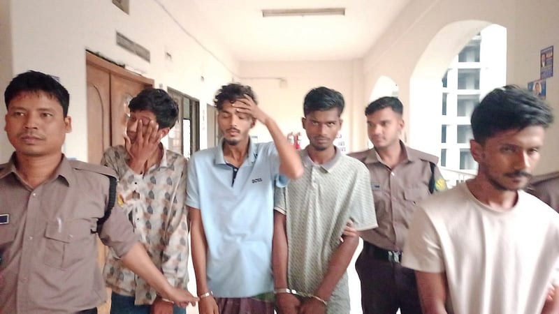 শহীদ মিনারে কলেজছাত্র হত্যা: দুজনের স্বীকারোক্তি, দুজন রিমান্ডে