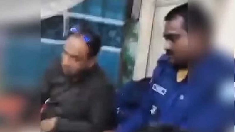গাইবান্ধায় ফাঁড়িতে জুয়া খেলার ভিডিও ছড়ানোর পর ২ এসআই প্রত্যাহার