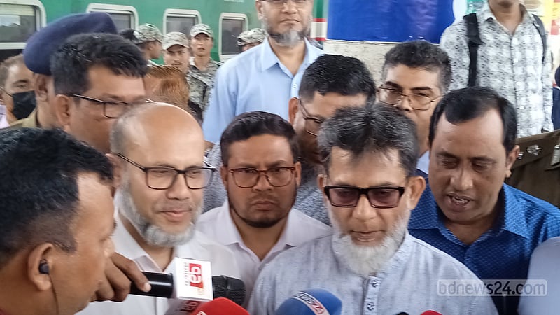 ট্রেনে গাফিলতি পেলে ‘ব্যবস্থা’ নেওয়া হচ্ছে: প্রতিমন্ত্রী হাবিব