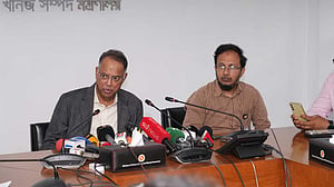 যুদ্ধ পরিস্থিতিতে জ্বালানি সরবরাহে চাপ, ‘রেশনিংয়ের’ ভাবনা