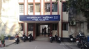 ঝালকাঠিতে ‘ঋণের চাপে’ চা দোকানির ‘আত্মহত্যা’